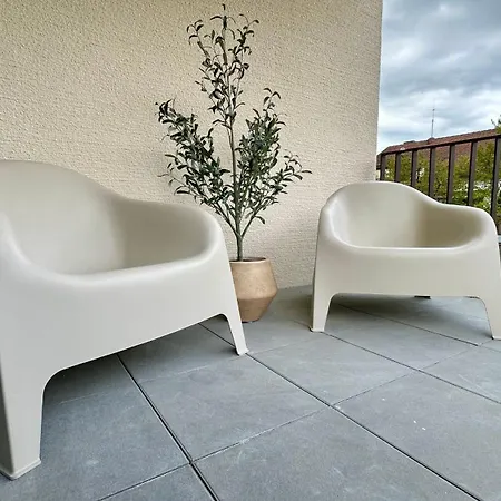 3-zi-neubauapartment Moebliert Apartmán