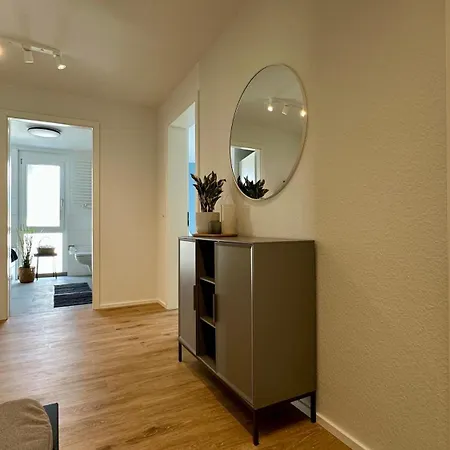 3-Zi-Neubauapartment Moebliert *