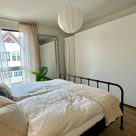 3-zi-neubauapartment Moebliert Leonberg